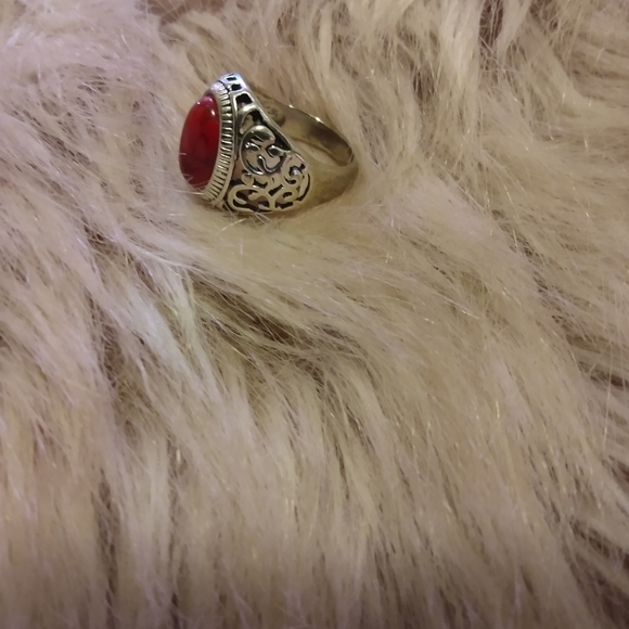 Ring - Picture 4 of 4